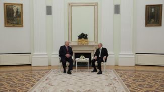 亚历山大·卢卡申科和弗拉基米尔·普京。图源：俄罗斯总统新闻处