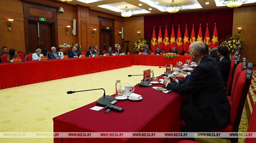 白俄罗斯共和国国民议会众议院视频截图