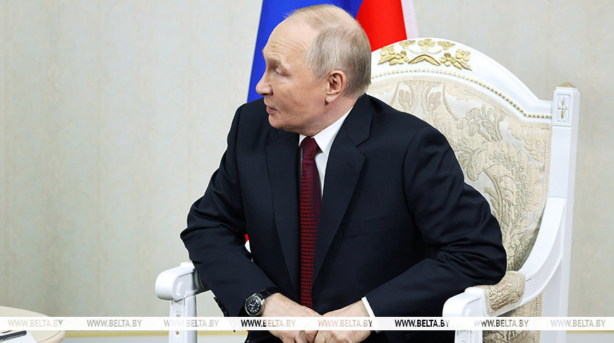 弗拉基米尔· 普京