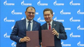 维克托·卡兰凯维奇和阿列克谢·米勒 图源：白俄罗斯政府Telegram频道