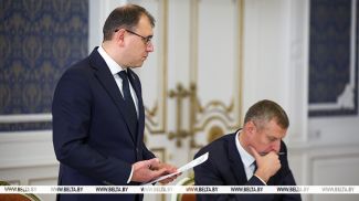 维克多·卡兰凯维奇和德米特里·克鲁托伊