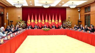 伊戈尔·谢尔盖延科出席越共中央总书记苏林与外国代表团团长的会晤 图源：众议员新闻处